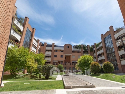 Appartamento in Vendita in Via Olindo Guerrini a Roma