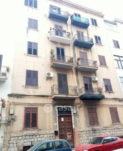 Appartamento in Vendita in Via Orazio Antinori 12 a Palermo