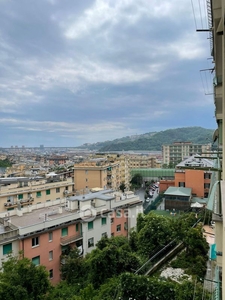 Appartamento in Vendita in Via Pierino Negrotto Cambiaso a Genova