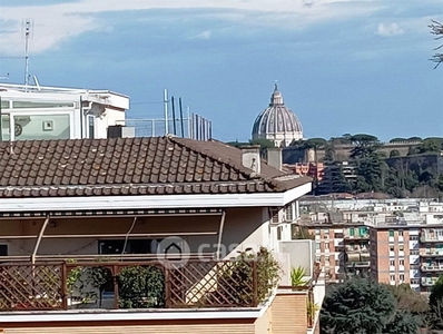 Appartamento in Vendita in Via Vittorio Polacco a Roma