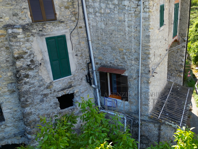 Bilocale da ristrutturare in via delle scuole 2a, Ventimiglia