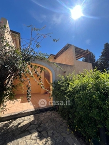 Casa Bi/Trifamiliare in Vendita in Strada Statale 113 a Campofelice di Roccella