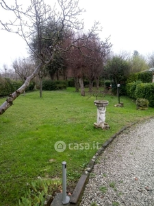 Casa Bi/Trifamiliare in Vendita in Via Fornase a Spinea