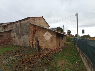 Casa indipendente in vendita