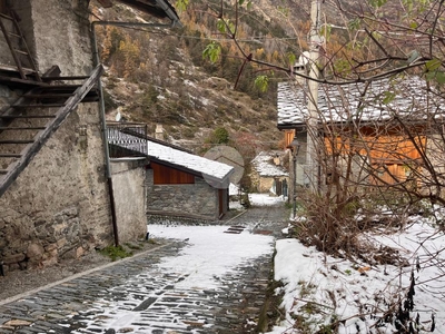 Casa semindipendente in vendita