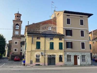 Negozio/Locale commerciale in Vendita in Via Emilia Ovest 134 a Parma