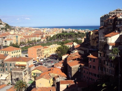 Quadrilocale in vendita a Ventimiglia