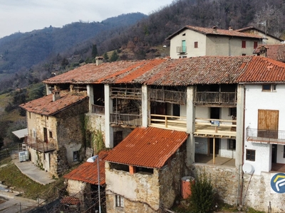 Rustico / Casale in vendita a Adrara San Martino