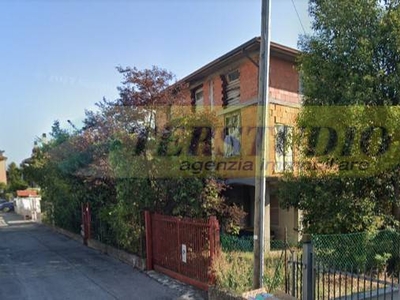Rustico / Casale in vendita a Urgnano