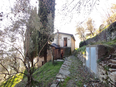 Villa Bifamiliare in vendita a Rapallo - Zona: San Quirico d'Assereto