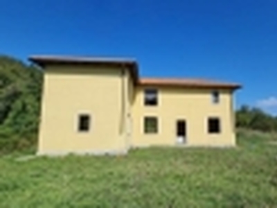 Villa Bifamiliare in vendita a Serra Riccò - Zona: Serra Chiesa