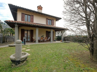 Villa Bifamiliare in vendita a Sotto il Monte Giovanni XXIII