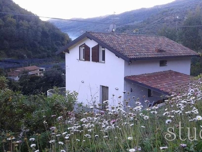 Villa in vendita a Dolceacqua