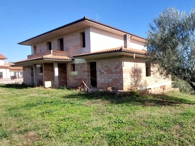 Villa in vendita a Montefiascone - Zona: Mosse