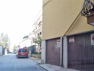 Box/Garage in Vendita a Valenzano