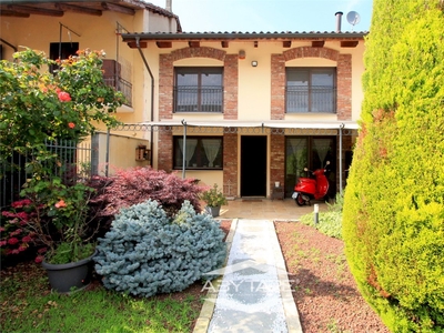 Porzione di casa in vendita in borgata Carignano