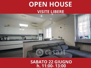 Appartamento in Vendita in Salita Cataldi 20 a a Genova