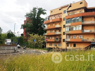 Appartamento in Vendita in Via dei Durantini 280 a Roma