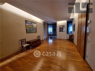 Appartamento in Vendita in Via della Cernaia a Firenze