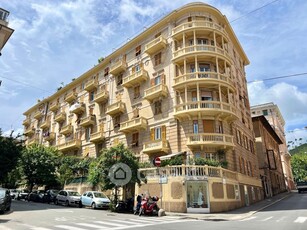 Appartamento in Vendita in Via Martiri della Libertà a Genova