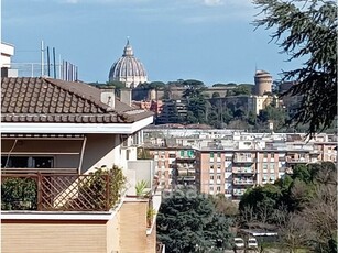 Appartamento in Vendita in Via Vittorio Polacco 81 a Roma