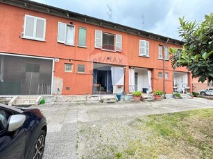 Casa Indipendente in Vendita ad Assago - 180000 Euro