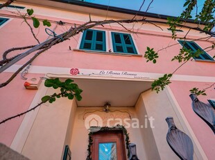 Casa indipendente in Vendita in Via Carlo Mezzacapo 11 a Venezia