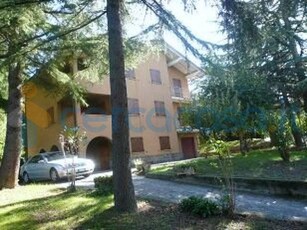 Casa semi indipendente in vendita a San Benedetto Val Di Sambro