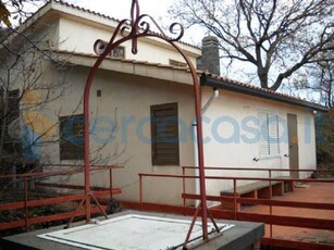 Casa semi indipendente in vendita in Via Cassone, Zafferana Etnea