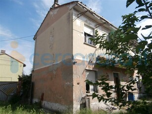 Casa singola da ristrutturare in vendita a Cozzo