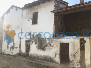 Casa singola da ristrutturare, in vendita a Langosco