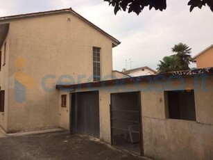 Casa singola da ristrutturare, in vendita in Via Stroppagallo, Muzzana Del Turgnano