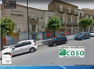 Negozio da ristrutturare, in vendita in Corso Vittorio Emanuele, 135, San Cataldo