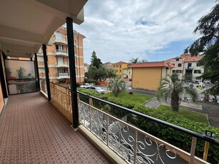 Quadrilocale con terrazzo in via aurelia 9, San Bartolomeo al Mare