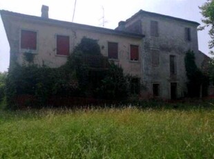 rustico-casale-corte in Vendita ad Ronco All`adige - 51750 Euro