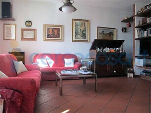 Rustico casale in vendita in Lammari, Capannori