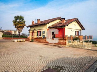 Stabile/Palazzo in vendita a Castelnuovo Don Bosco