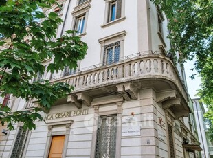 Stabile / Palazzo in Vendita in Via Giorgio Washington 22 a Milano