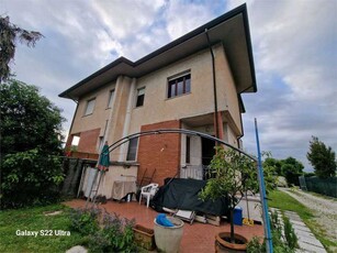 villa bifamiliare in Vendita ad Pietrasanta - 380000 Euro