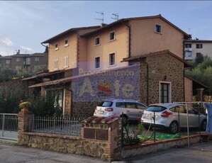 Villa con terrazzo a Lucignano