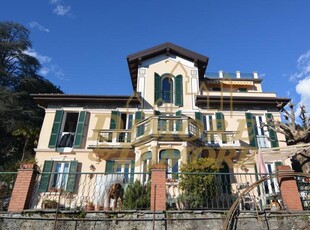 Villa in vendita a Verbania