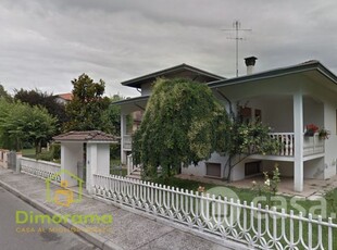 Villa in Vendita in Via Gabriela 11 a Concordia Sagittaria