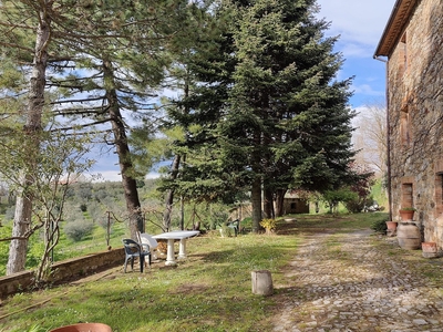 Beautiful Casolare With Pool Among Green