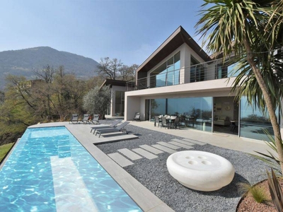 Casa con idromassaggio, piscina e barbecue + vista panoramica