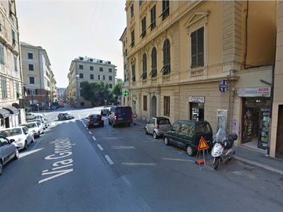 Locale commerciale in vendita in via gropallo 6r, Genova