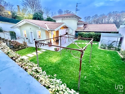Villa 5 locali di 150 m² in Lonato del Garda