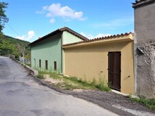 Casa Indipendente in vendita a Foligno via Leggiana