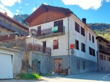 Casa Indipendente in vendita a Introd frazione Les Villes Dessus, 97