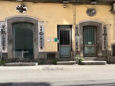 Negozio in vendita a San Giuseppe Vesuviano via lavinaio 1º tratto 35