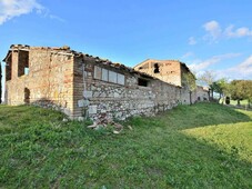 Rustico in vendita a Monteroni d'Arbia strada Ville di Corsano